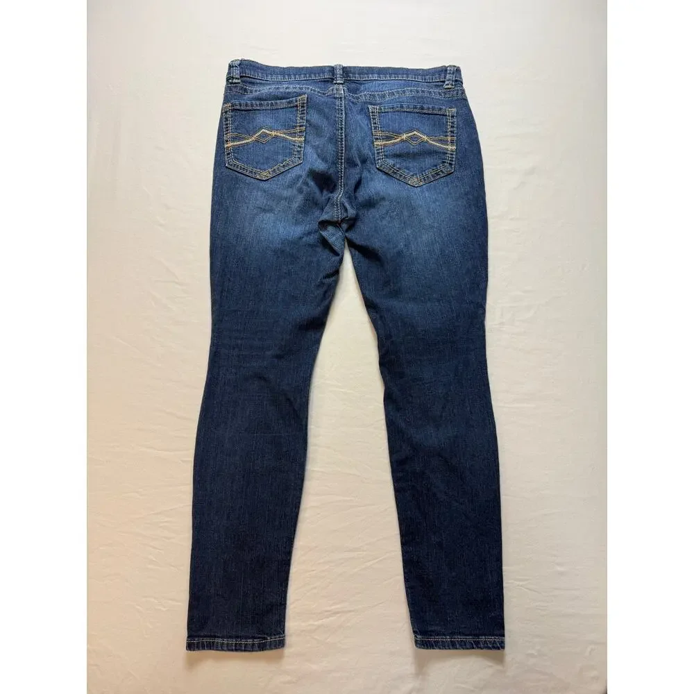Mudd Women’s Skinny Jeans‎ Size 17